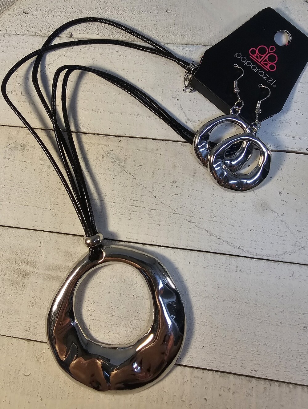 Paparazzi Silver Open Donut Pendant Necklace and Earring Set